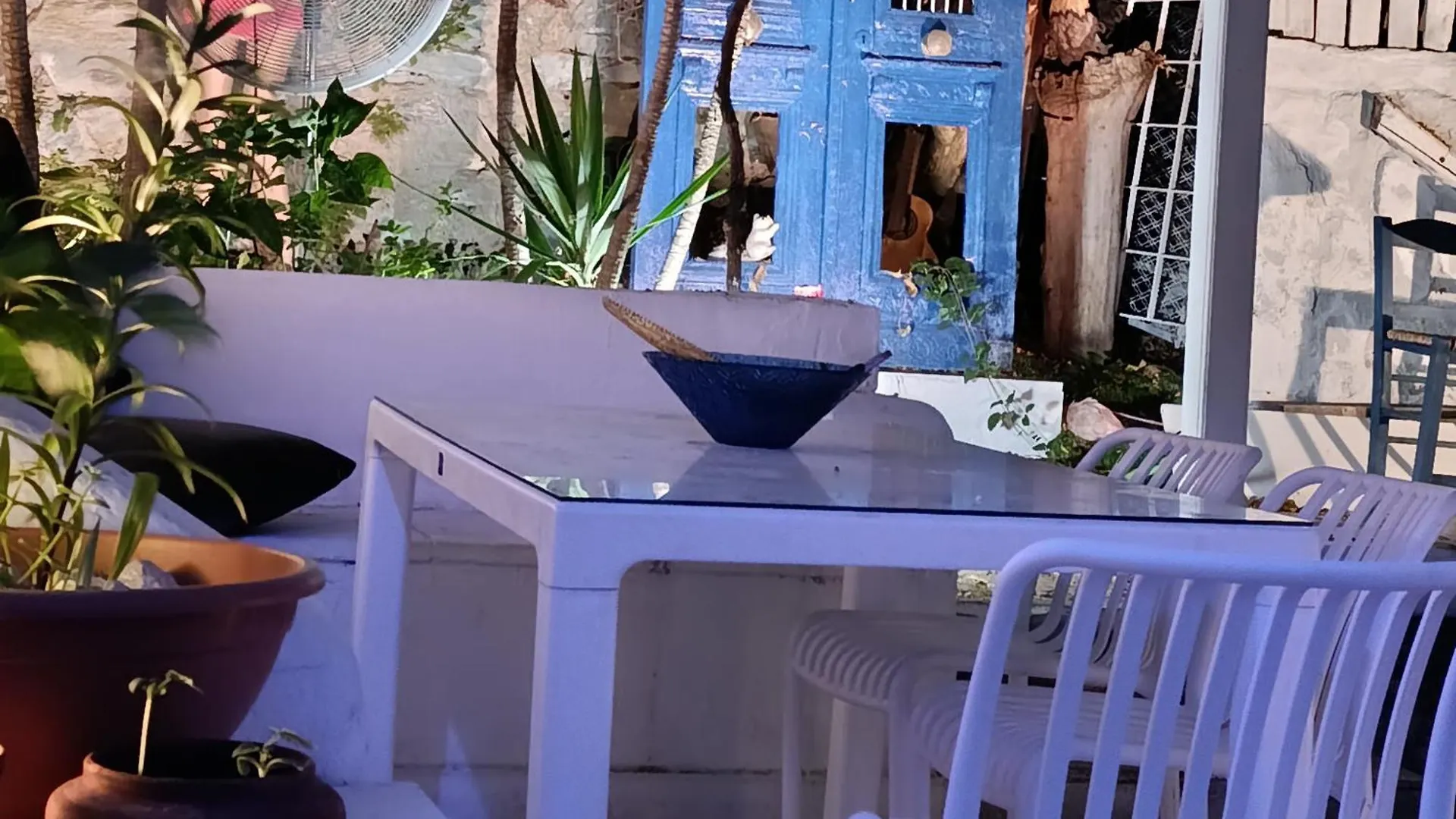 Lägenhet Trykonos Garden - Central Oasis With Free Parking - Walk To Center, Helexpo & University Thessaloníki