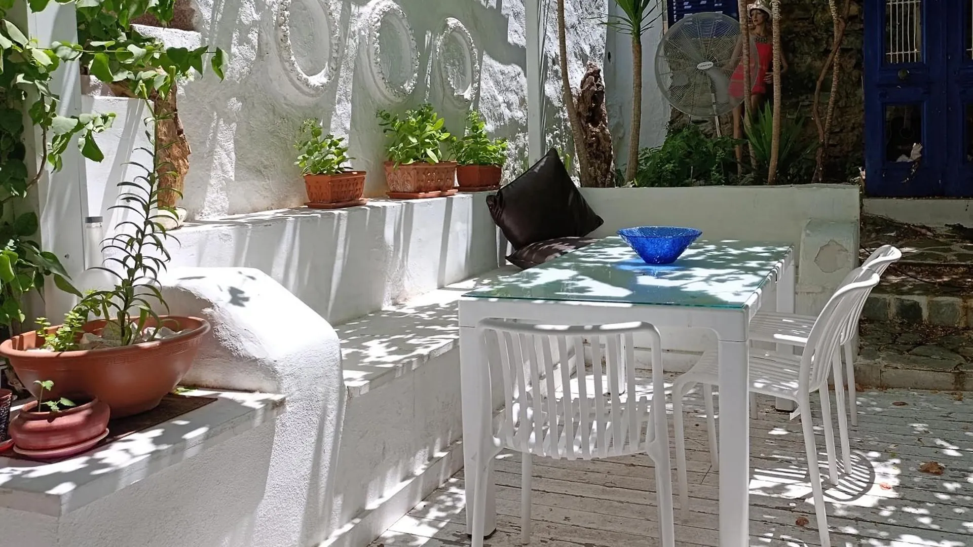 Trykonos Garden - Central Oasis With Free Parking - Walk To Center, Helexpo & University Thessaloníki Grekland